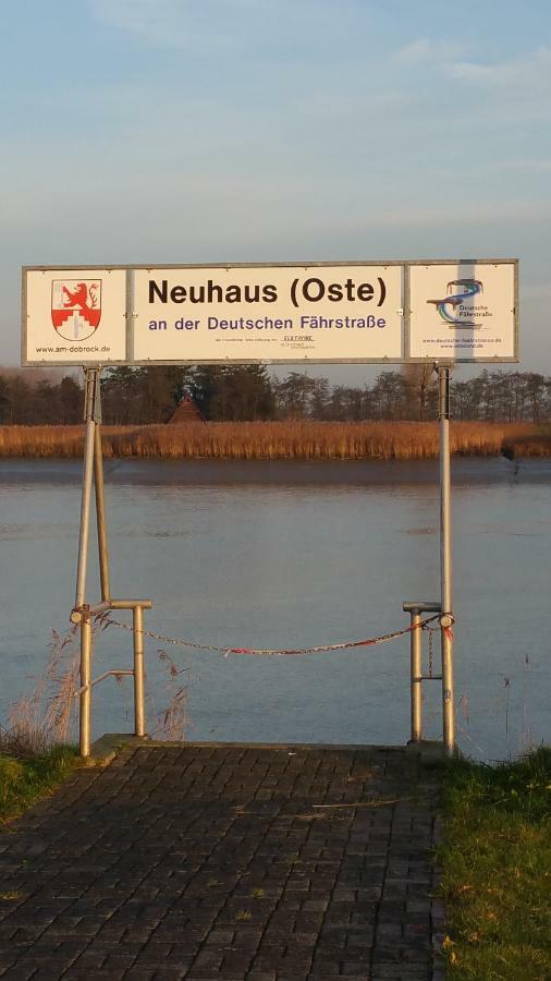 Am Kanal Neuhaus an der Oste Bagian luar foto